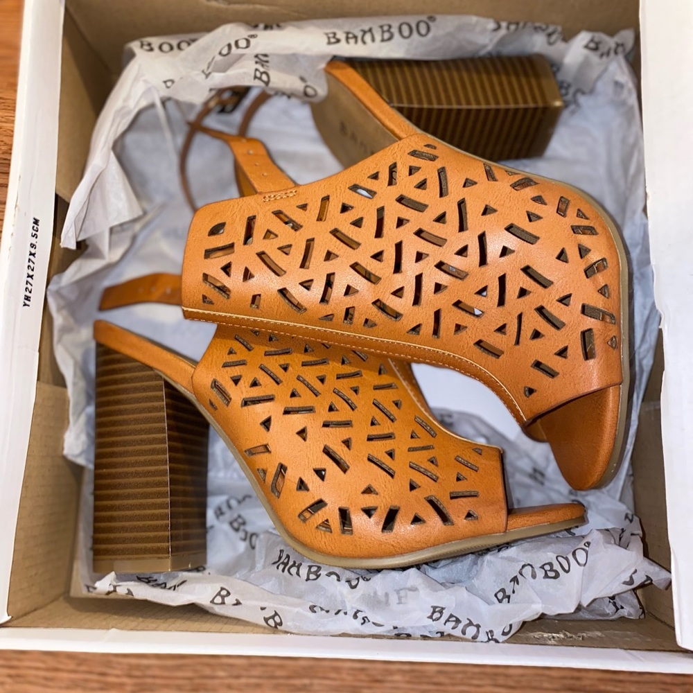 Chunky heel shoes